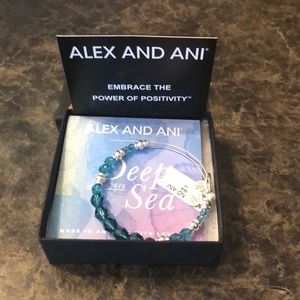 Brand New ALEX AND ANI